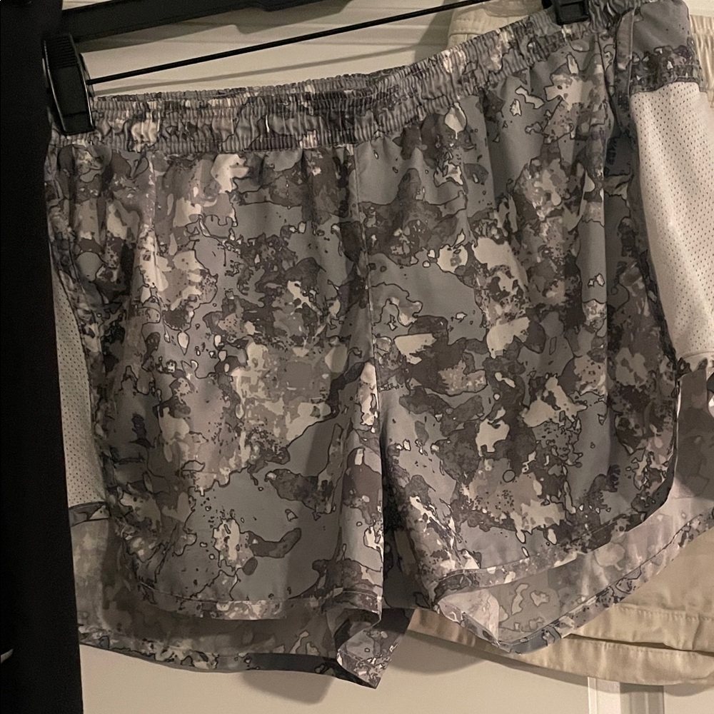 3Nike Black Women's Athletic Bike Shorts size S, Old Navy M & No Nationality S/M - Picture 4 of 8